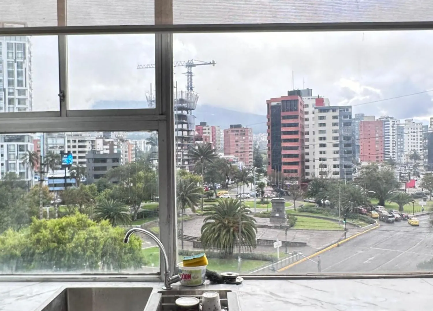 Apartamento Piso 4A - Departamento Compartido Quito